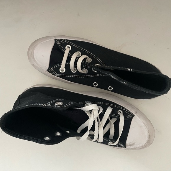 Converse Chuck Taylor Platform New With Defect Women’s 7 High top Sneaker - Picture 3 of 9